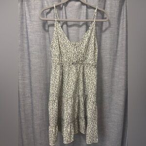 Black & White Floral Print Sleeveless Dress